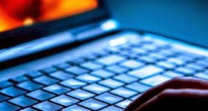 Χορηγία €400 για αγορά laptop – Ποιους μαθητές αφορά