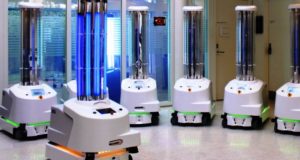 Κορωνοϊός: Έπιασαν δουλειά τα πρώτα ρομπότ απολύμανσης