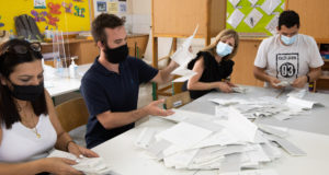 Ο Δημοκρατικός Συναγερμός νικητής των εκλογών