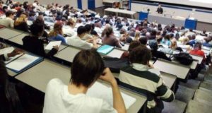 Παράταση στις αιτήσεις για φοιτητικές χορηγίες