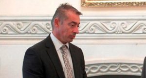 Παραιτήθηκε ο Επίτροπος Εθελοντισμού – Ποινική έρευνα για πλαστό απολυτήριο και πτυχίο