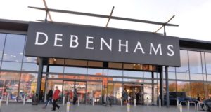 Κλείνουν τα Debenhams έπειτα από 242 χρόνια
