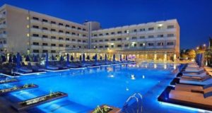 Κοντά στο άνοιγμα των ξενοδοχείων και για τους Κύπριους