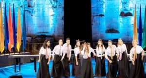 Με τις Εκκλησιάζουσες η πρεμιέρα του Διεθνούς Φεστιβάλ Αρχαίου Ελληνικού Δράματος