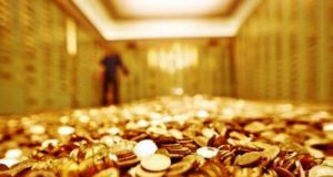 JP Morgan: Γιατί η τράπεζα κρατάει $500 δις σε θησαυροφυλάκια