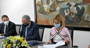 Νέο πρωτόκολλο ΑΣΠΙΔΑ προστασίας για τα ζώα – Έπεσαν οι υπογραφές