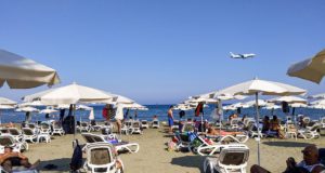 ΌΧΙ από τους Βρετανούς – Χωρίς τουρίστες και τον Ιούλιο