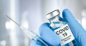 Εμβόλιο Vaxzevria: Ποιοι να μην το χρησιμοποιούν