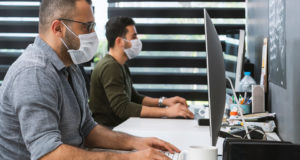 Η πανδημία κατέδειξε πόσο ζωτικής σημασίας είναι η ασφάλεια και υγεία στην εργασία