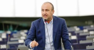 Δ. Παπαδάκης: Προκαλεί η Τουρκία με τη βάση drones στα κατεχόμενα