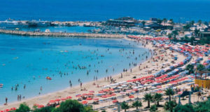 Οι αφίξεις από Ρωσία “έσωσαν” τις τουριστικές αφίξεις Μάϊου