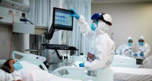 Kαι όμως υπάρχουν άνθρωποι που μολύνονται εσκεμμένα με κορωνοϊό