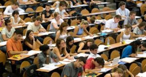 Παράταση στην υποβολή αιτήσεων για διεκδίκηση κρατικής υποτροφίας