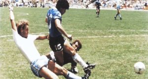 Σαν σήμερα 13 Ιουλίου: η FIFA ανακοινώνει ότι το γκολ «του αιώνα» ανήκει στον Μαραντόνα