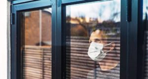 Ένας στους τέσσερις ευρωπαίους πολίτες νιώθει μοναξιά λόγω πανδημίας