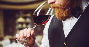 Στραμμένη στην Κύπρο η προσοχή του οινικού κόσμου