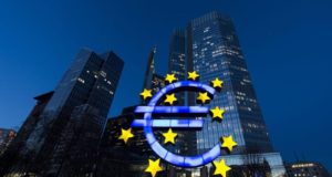 Η Κομισιόν προτείνει νέα μέτρα για την τόνωση των ευρωπαϊκών κεφαλαιαγορών