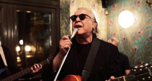 Πέθανε ο τραγουδιστής Χρήστος Κυριαζής