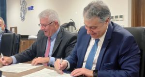 Νέα εποχή στενής συνεργασίας για τα Επιμελητήρια Αμμοχώστου και Πειραιώς