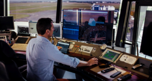 Ελεγκτές εναέριας κυκλοφορίας υιοθετούν τη λύση TopSky UAS της Thales