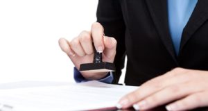 H EE αναλαμβάνει δράση για βελτίωση της πρόσβασης στις διεθνείς δημόσιες συμβάσεις