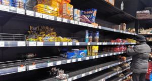 Αβέβαιες οι οικονομικές προοπτικές λόγω της εισβολής στην Ουκρανία