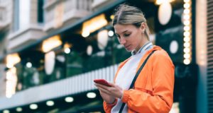 Τραπεζικές συναλλαγές: Εύκολα και απλά όσο ένα SMS