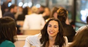 Δείπνο με θέα στο εστιατόριο Olio