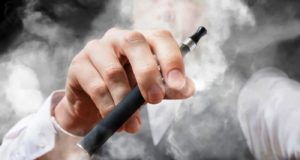 Η Ε.Ε. προτείνει την απαγόρευση των αρωματισμένων ηλεκτρονικών τσιγάρων