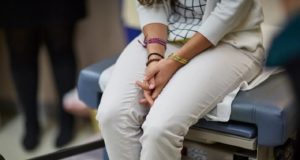 Ασφαλή πρόσβαση στην άμβλωση ζητά το ΕΚ