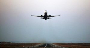 Σε επίπεδα προ πανδημίας η επιβατική κίνηση στα κυπριακά αεροδρόμια