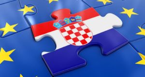 Οι ευρωβουλευτές υπέρ της ένταξης της Κροατίας στην Ευρωζώνη
