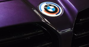Τα αυτοκίνητα BMW M αποκτούν νέο λογότυπο για την 50ή επέτειό τους