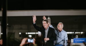 Μεγαλειώδης συγκέντρωση φίλων και υποστηρικτών του Αβέρωφ Νεοφύτου στη Λευκωσία