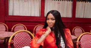 Η Naomi Campbell πρωταγωνιστεί στην φθινοπωρινή καμπάνια της H&M