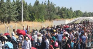 Νέες τουρκικές απειλές για μεταναστευτικό: 70.000 άτομα ετοιμάζονται να ξεκινήσουν