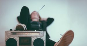 Aνεβαίνει το ραδιόφωνο – Ψηλά στις προτιμήσεις του κοινού