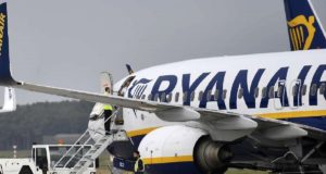 Ryanair: Κλείνει τη βάση της στην Αθήνα για τον χειμώνα – Μείωση δρομολογίων