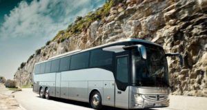 Με λεωφορείο η περιοδεία Νίκου Χριστοδουλίδη σε όλη την ελεύθερη Κύπρο