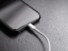 Γιατί δεν πρέπει να φορτίζουμε το κινητό στο 100%