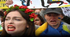 Στον γενναίο λαό της Ουκρανίας το φετινό βραβείο Ζαχάρωφ