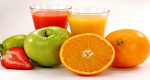 Χυμός ή φρούτο: Τι να διαλέξουμε και γιατί