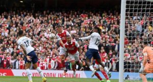 EK: Aνεξέλεγκτη και βαθιά ριζωμένη η διαφθορά εντός FIFA – Να αποζημιωθούν οι οικογένειες των νεκρών