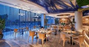 Ρομαντικό δείπνο στο Thalassa του ξενοδοχείου Amathus για τη βραδιά του Αγίου Βαλεντίνου