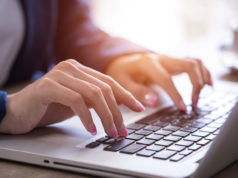 Θα μπορούσαμε να ζήσουμε ένα 24ωρο χωρίς διαδίκτυο;