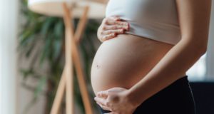 Αυξάνεται κατά €1,000 η επιδότηση για την πρώτη εξωσωματική θεραπεία