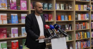 Public: Έρχεται το τρίτο “Βιβλίο των Σχολείων” – Συλλογική δουλειά 226 παιδιών