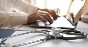 8.8/10 ο βαθμός ικανοποίησης για ενδονοσοκομειακή φροντίδα εντός ΓεΣΥ