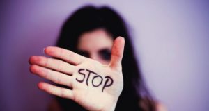 Τα περισσότερα θύματα εμπορίας ανθρώπων στην ΕΕ είναι γυναίκες και κορίτσια