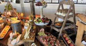 Merry GreekMas από τη Louis Hotels